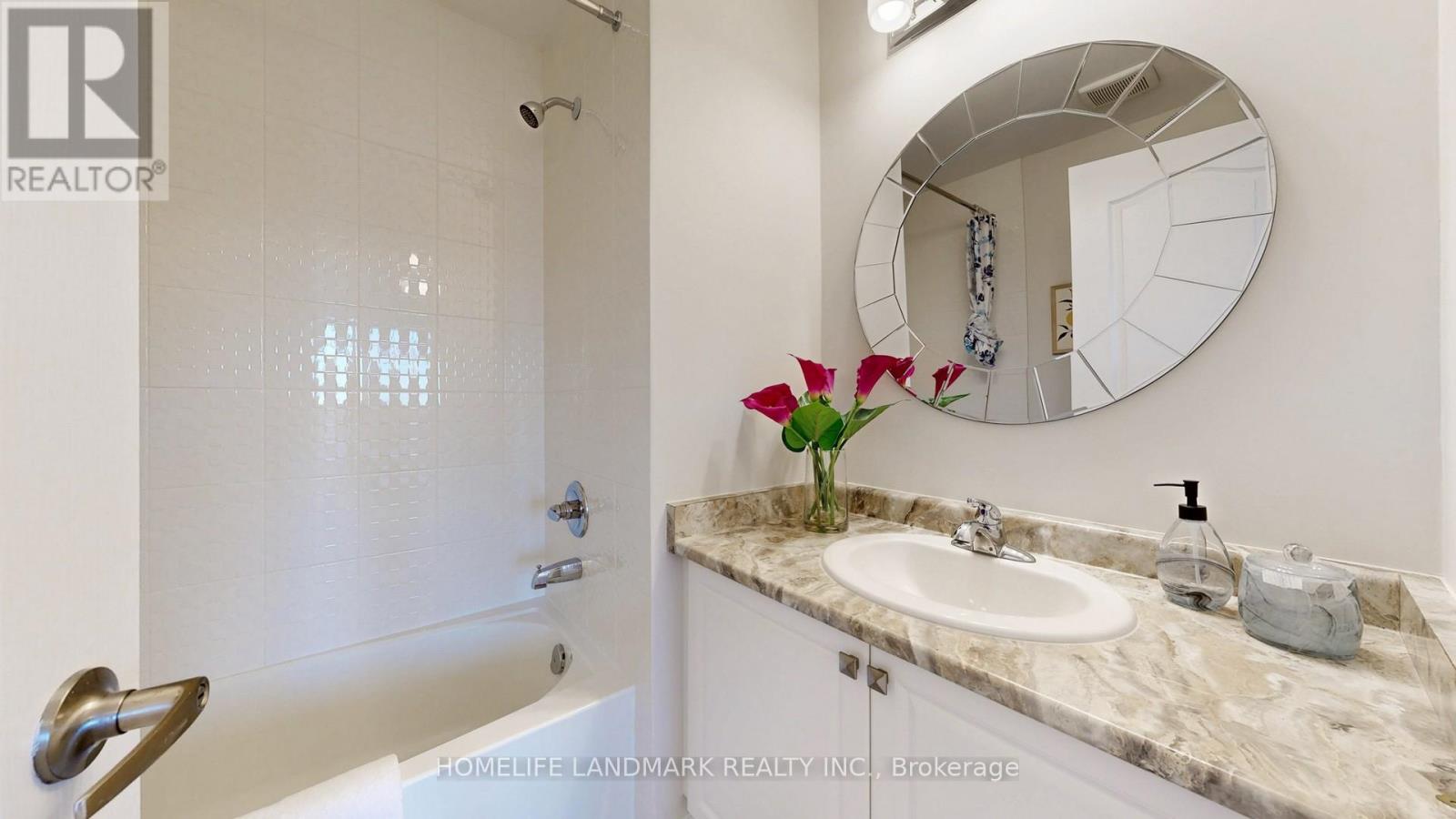 575 White's Hill Avenue, Markham, Ontario  L6B 1N9 - Photo 40 - N12455852
