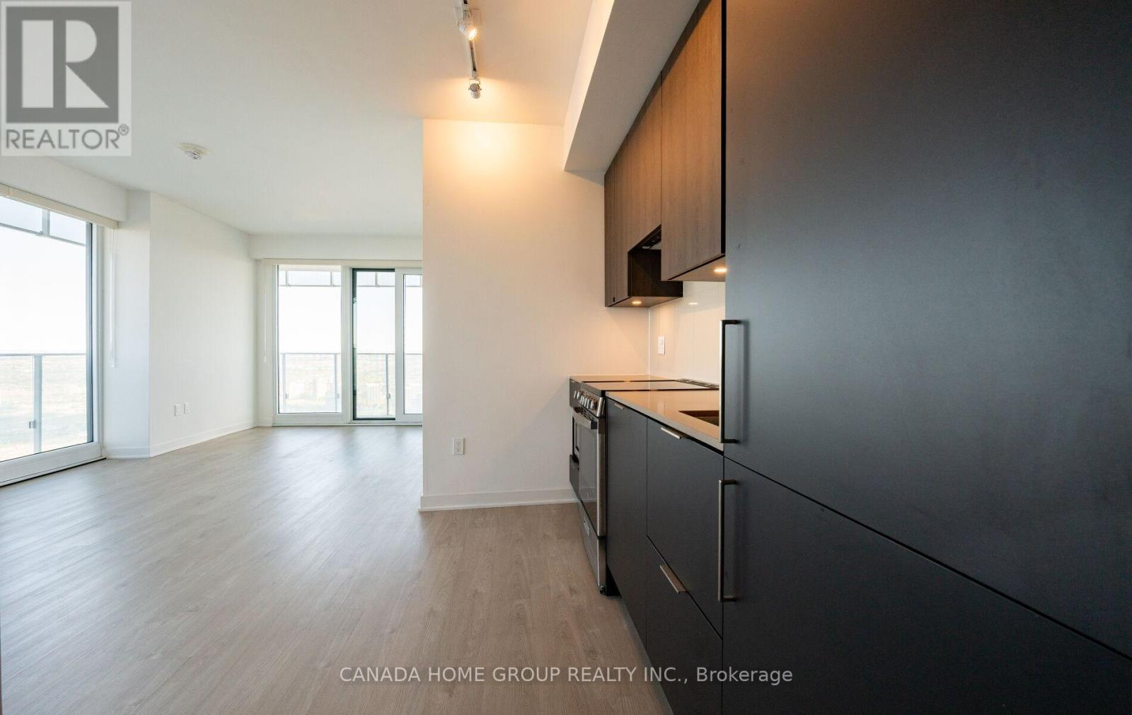 5510 - 3900 Confederation Parkway, Mississauga, Ontario  L5B 0M3 - Photo 10 - W12389550