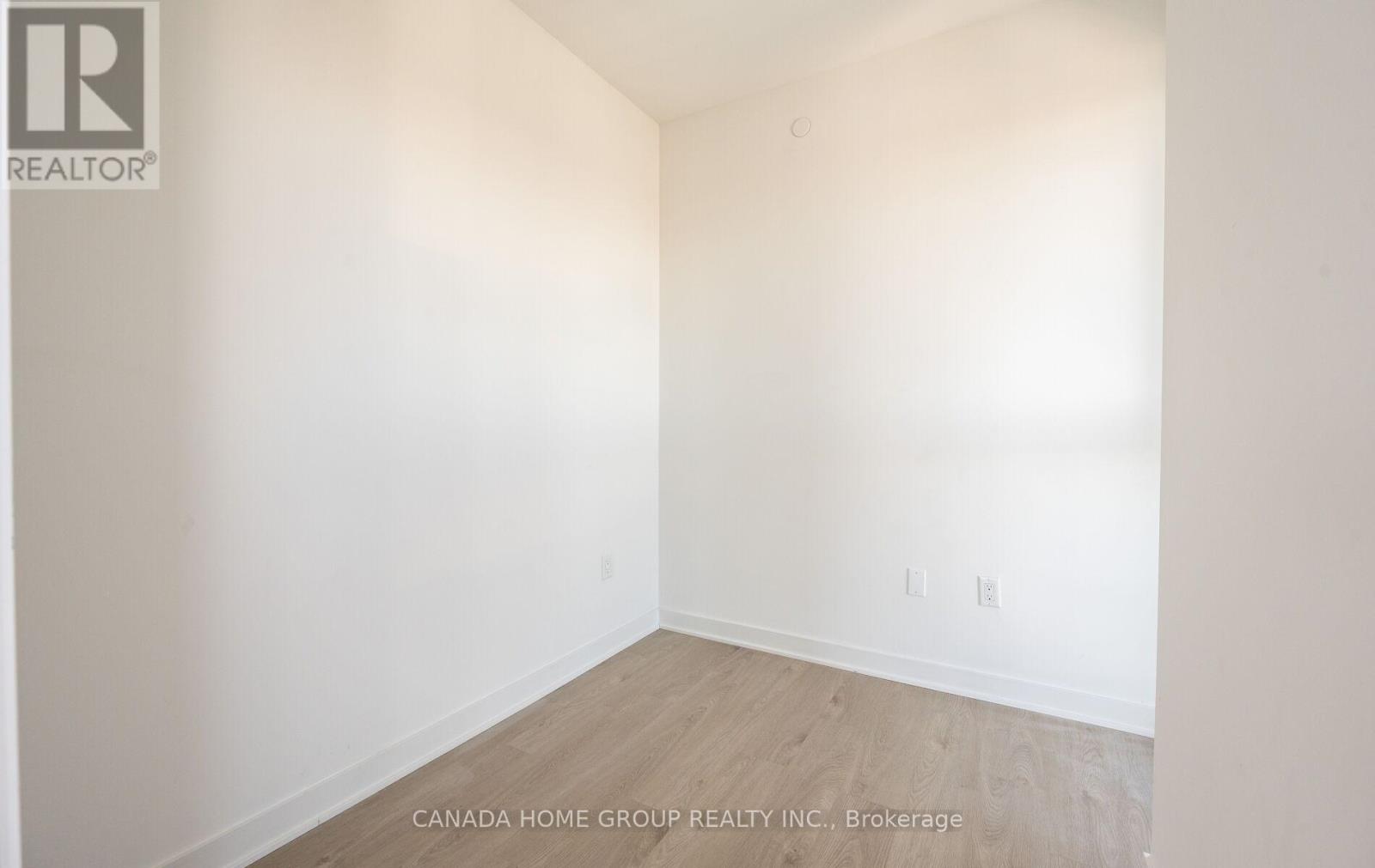5510 - 3900 Confederation Parkway, Mississauga, Ontario  L5B 0M3 - Photo 29 - W12389550