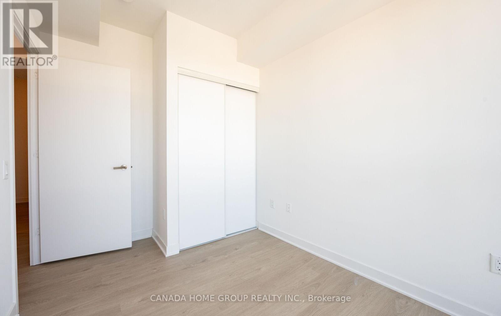 5510 - 3900 Confederation Parkway, Mississauga, Ontario  L5B 0M3 - Photo 23 - W12389550
