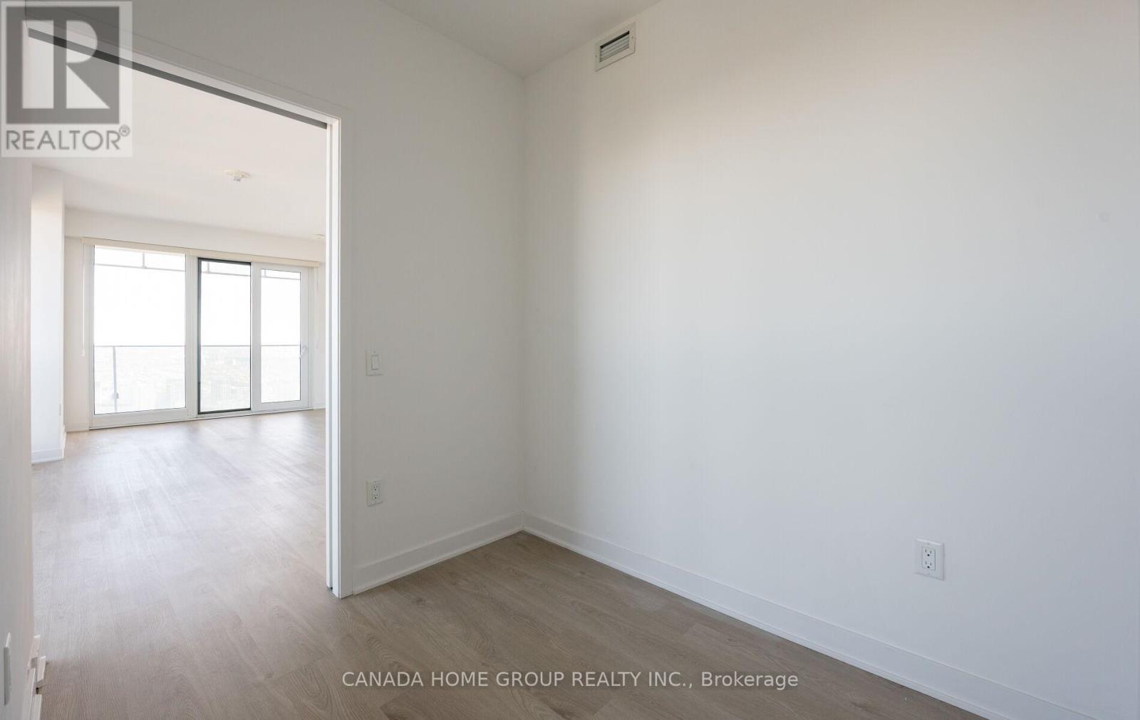 5510 - 3900 Confederation Parkway, Mississauga, Ontario  L5B 0M3 - Photo 30 - W12389550