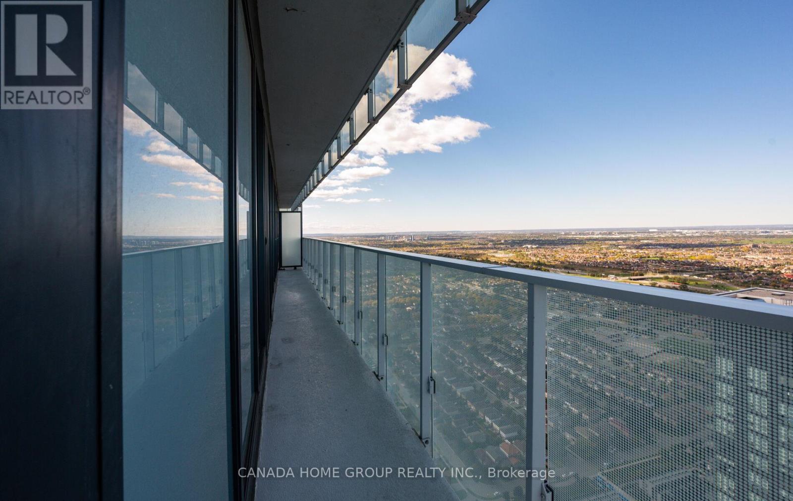 5510 - 3900 Confederation Parkway, Mississauga, Ontario  L5B 0M3 - Photo 34 - W12389550