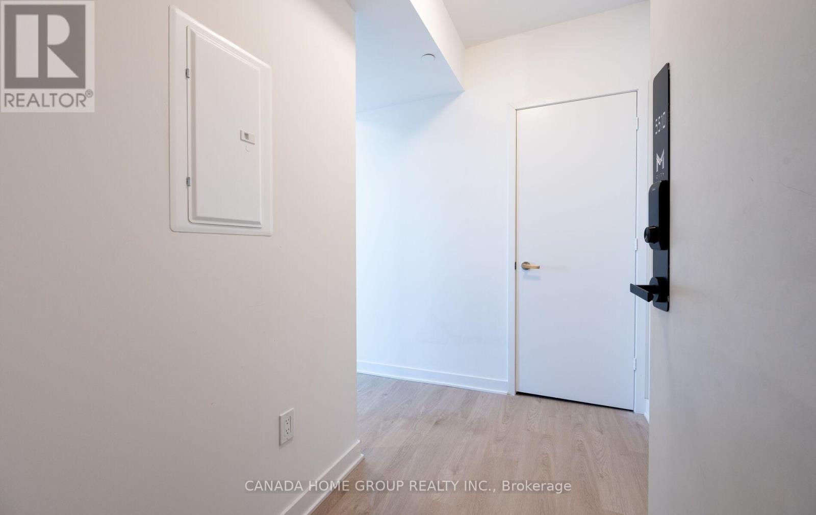 5510 - 3900 Confederation Parkway, Mississauga, Ontario  L5B 0M3 - Photo 6 - W12389550