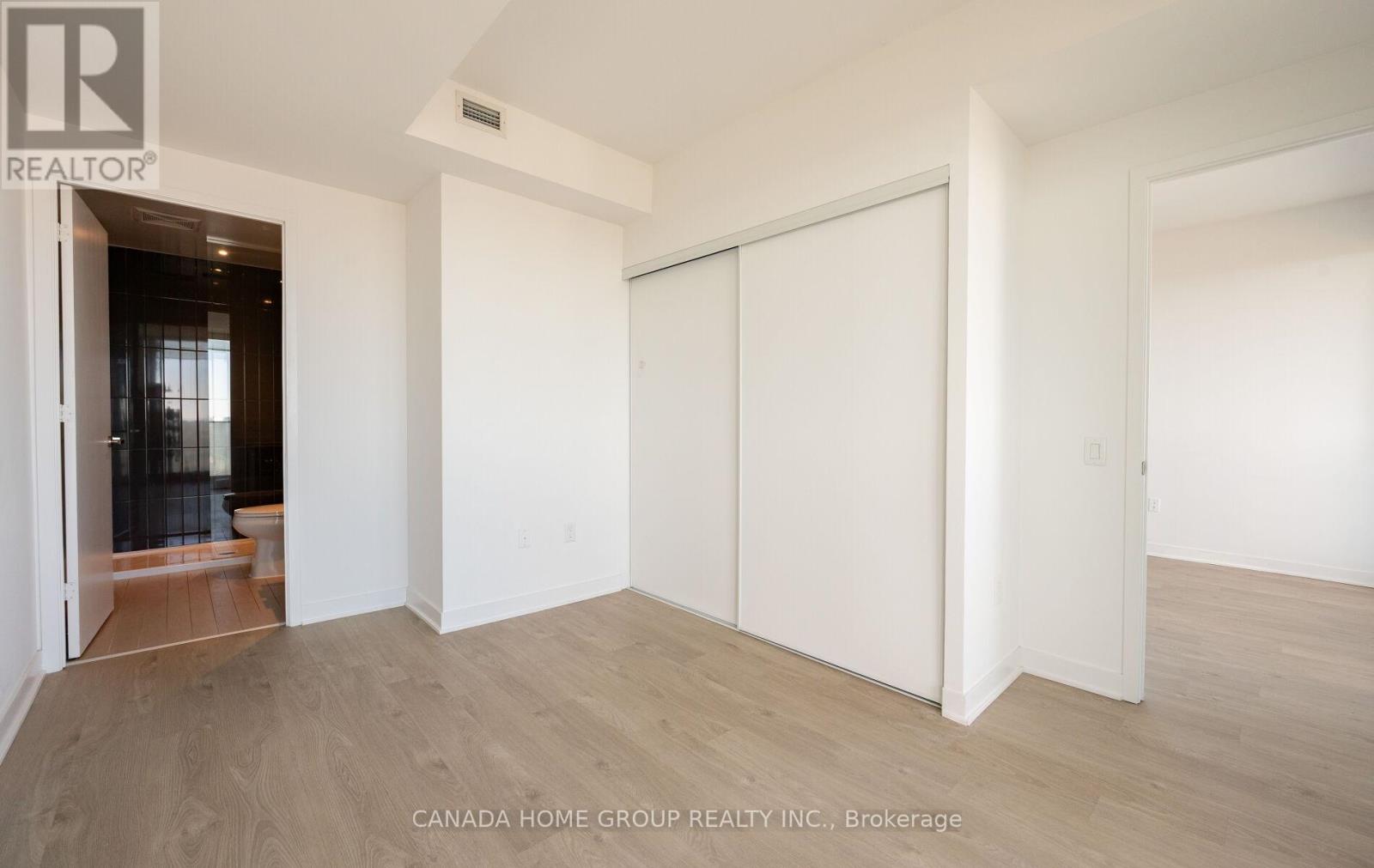 5510 - 3900 Confederation Parkway, Mississauga, Ontario  L5B 0M3 - Photo 20 - W12389550