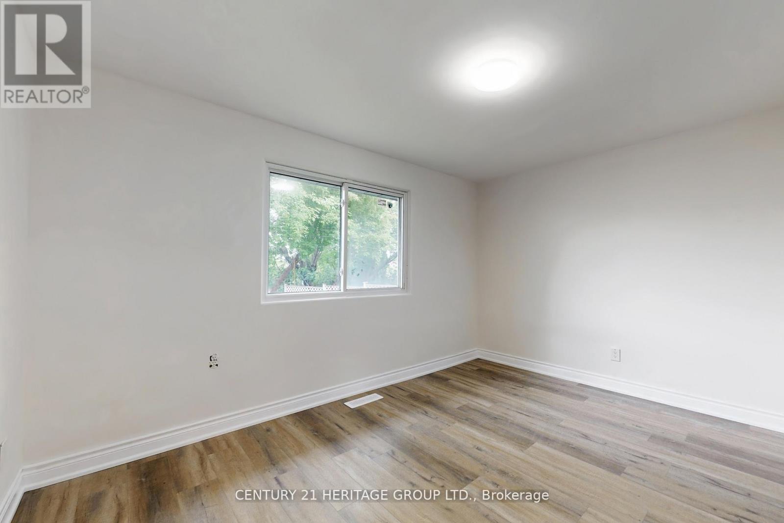 144 Maurice Court, Newmarket (Bristol-London), Ontario  L3Y 2W2 - Photo 15 - N12456103