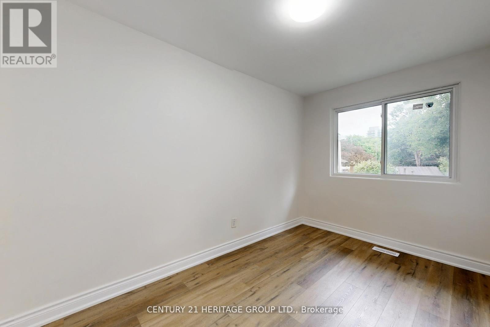 144 Maurice Court, Newmarket (Bristol-London), Ontario  L3Y 2W2 - Photo 19 - N12456103