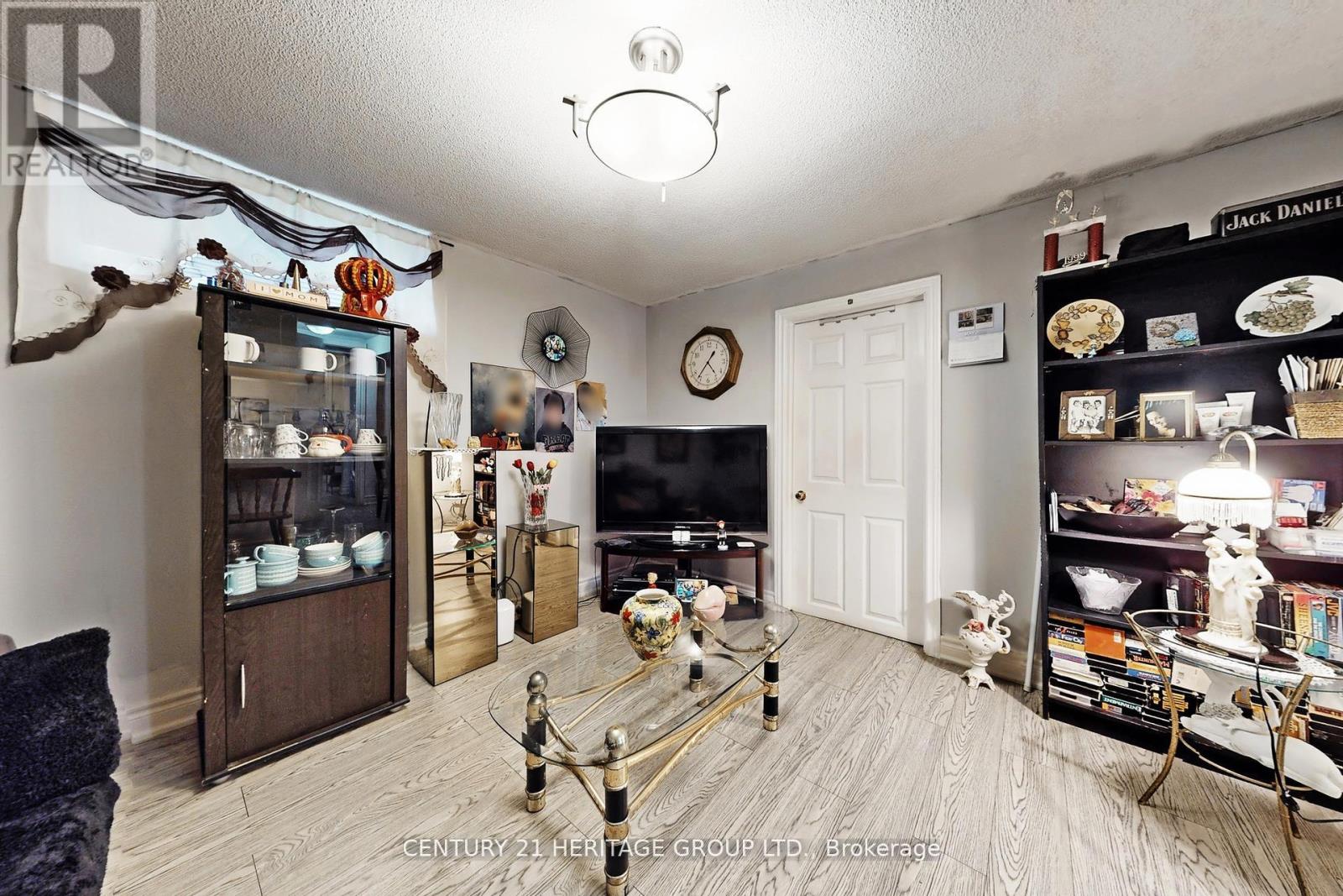 144 Maurice Court, Newmarket (Bristol-London), Ontario  L3Y 2W2 - Photo 22 - N12456103