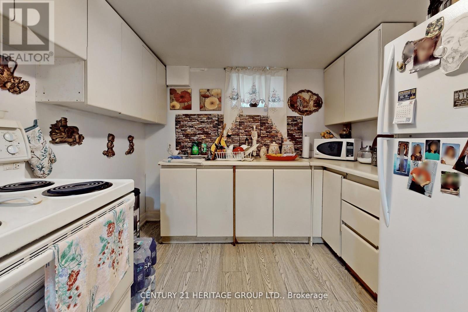 144 Maurice Court, Newmarket (Bristol-London), Ontario  L3Y 2W2 - Photo 25 - N12456103