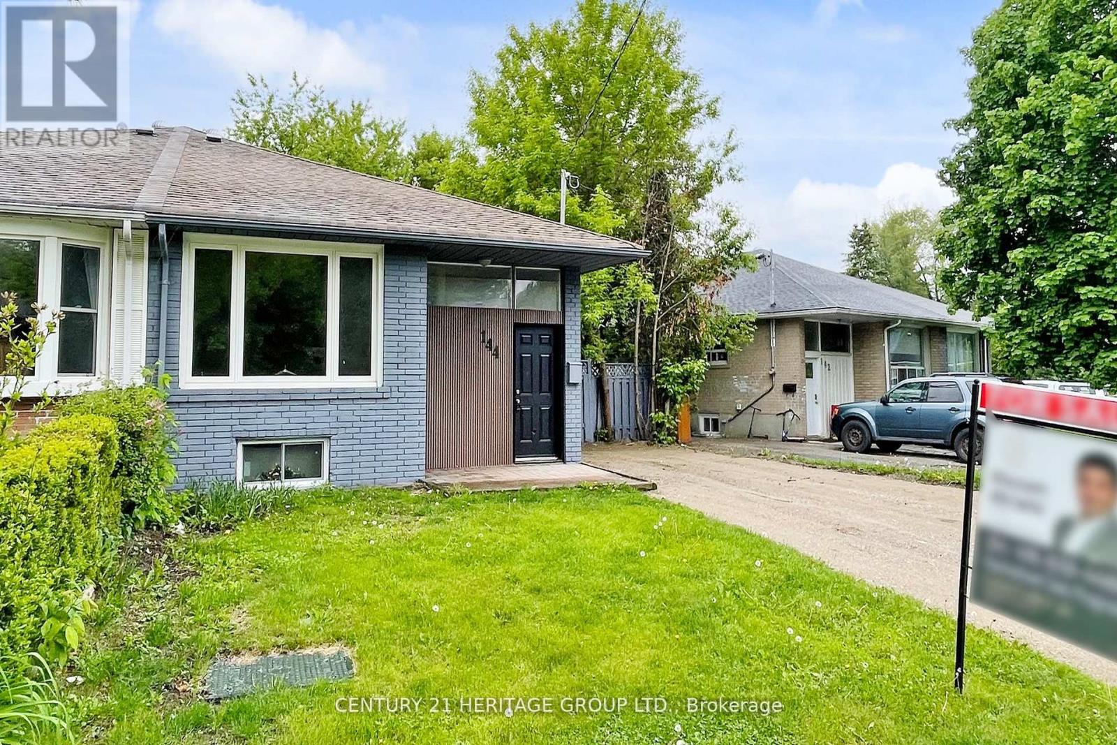 144 Maurice Court, Newmarket (Bristol-London), Ontario  L3Y 2W2 - Photo 6 - N12456103
