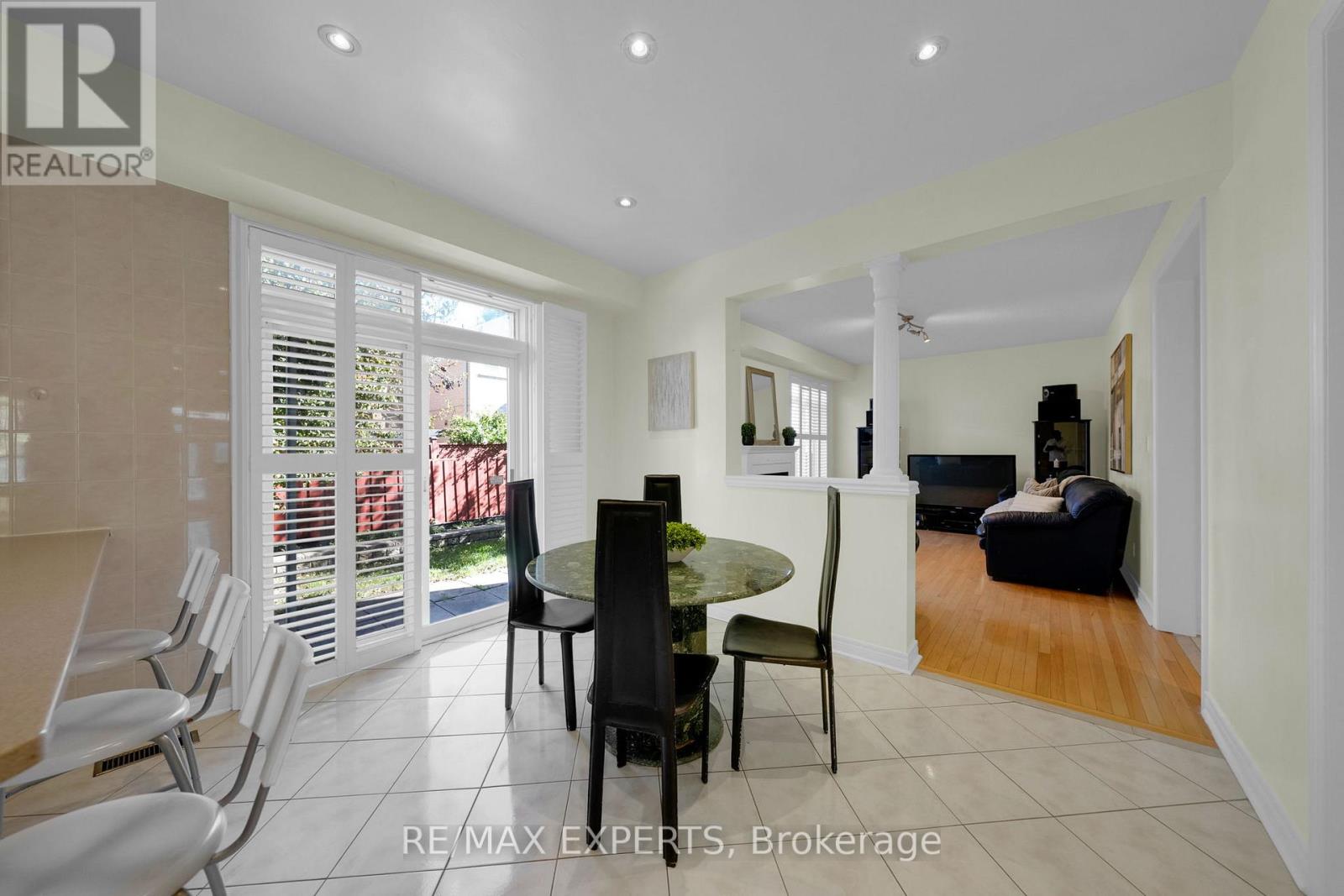 119 Vellore Avenue, Vaughan (Vellore Village), Ontario  L4H 2W4 - Photo 15 - N12456111