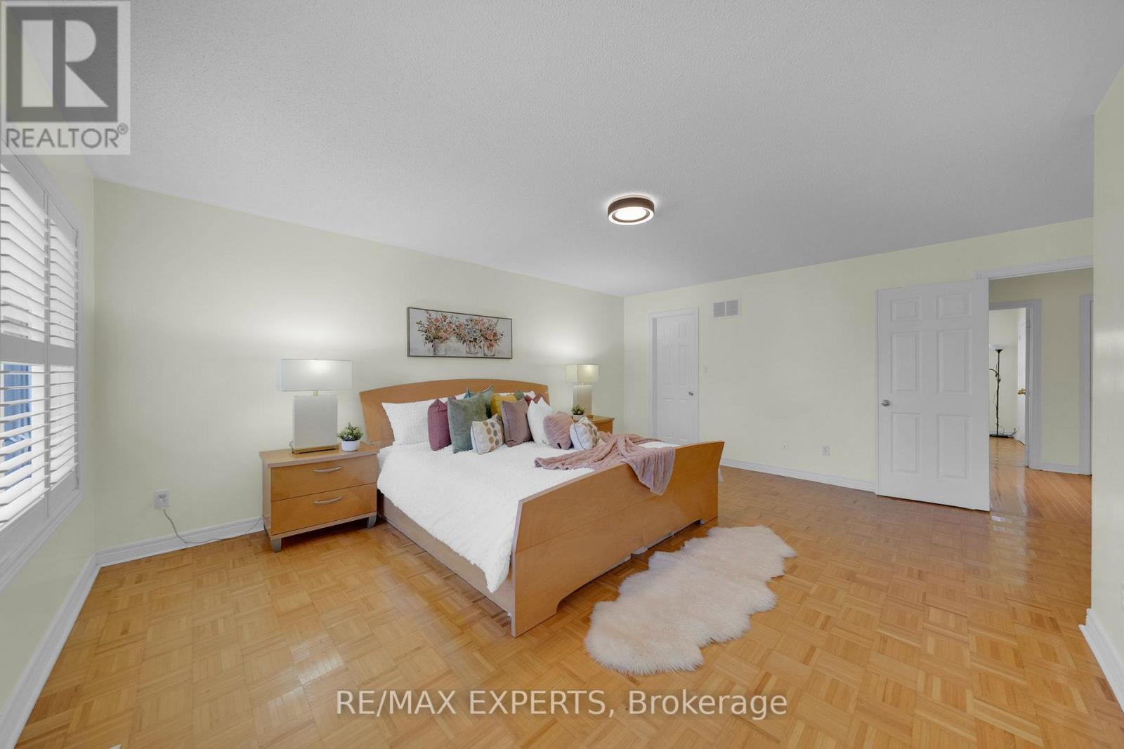 119 Vellore Avenue, Vaughan (Vellore Village), Ontario  L4H 2W4 - Photo 27 - N12456111