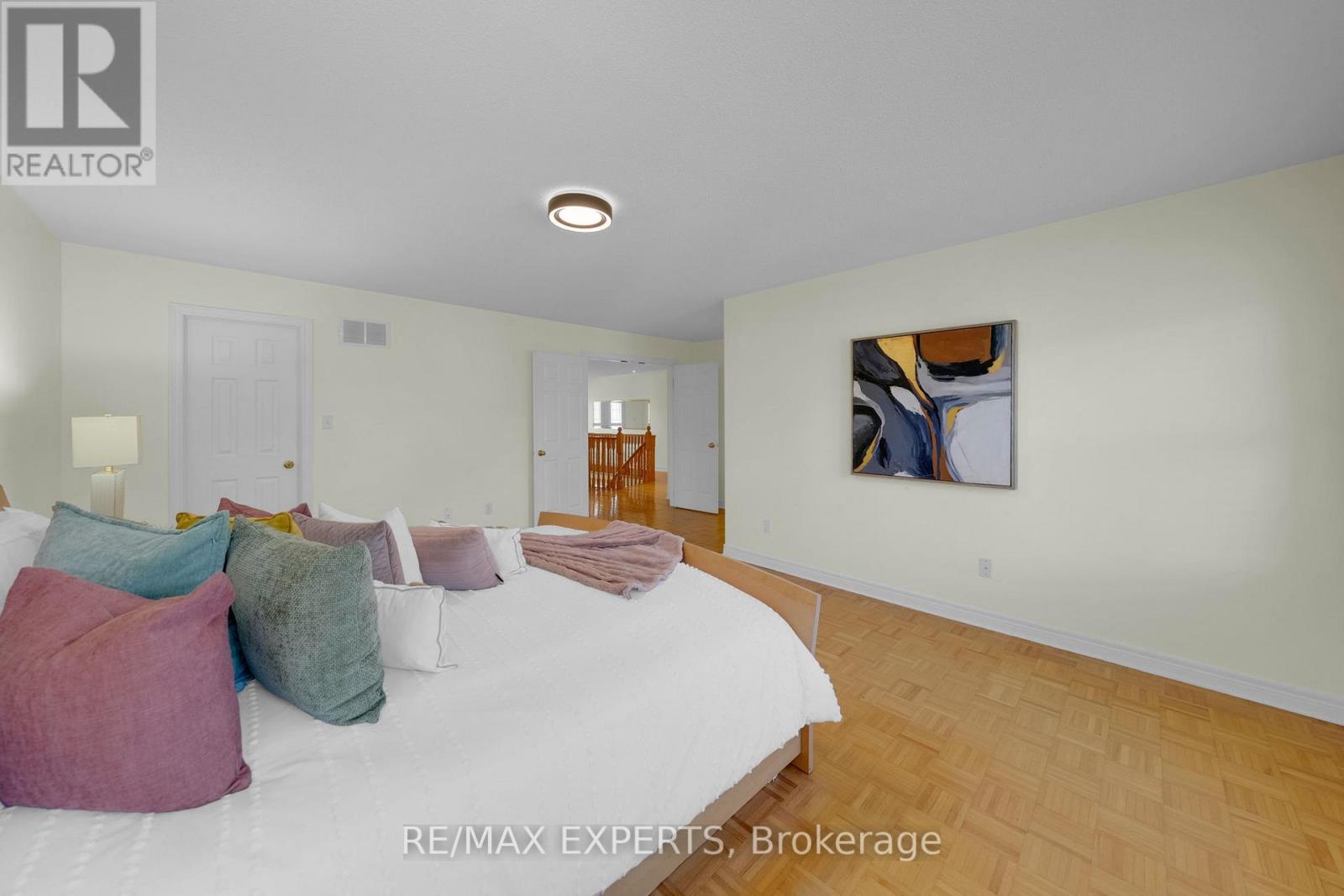 119 Vellore Avenue, Vaughan (Vellore Village), Ontario  L4H 2W4 - Photo 29 - N12456111