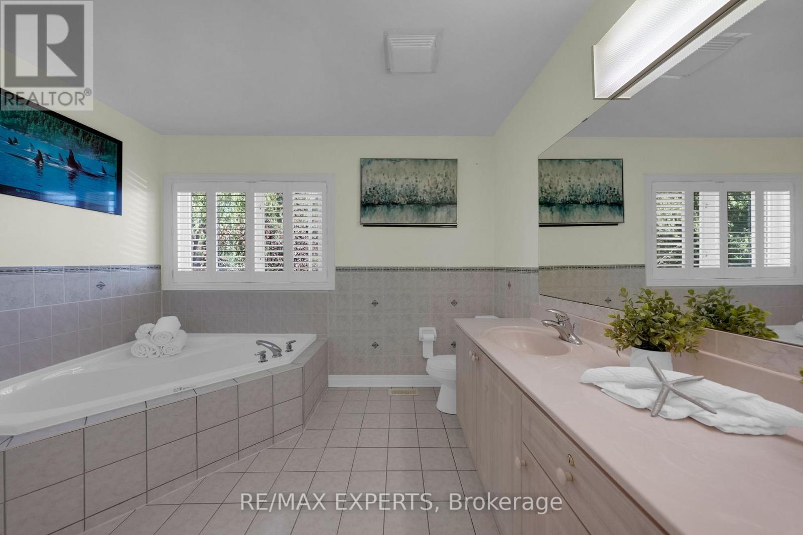 119 Vellore Avenue, Vaughan (Vellore Village), Ontario  L4H 2W4 - Photo 31 - N12456111