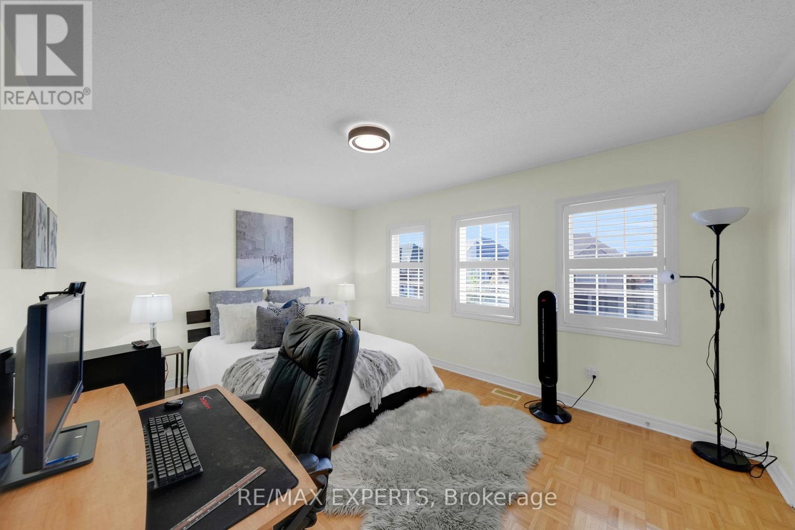 119 Vellore Avenue, Vaughan (Vellore Village), Ontario  L4H 2W4 - Photo 37 - N12456111