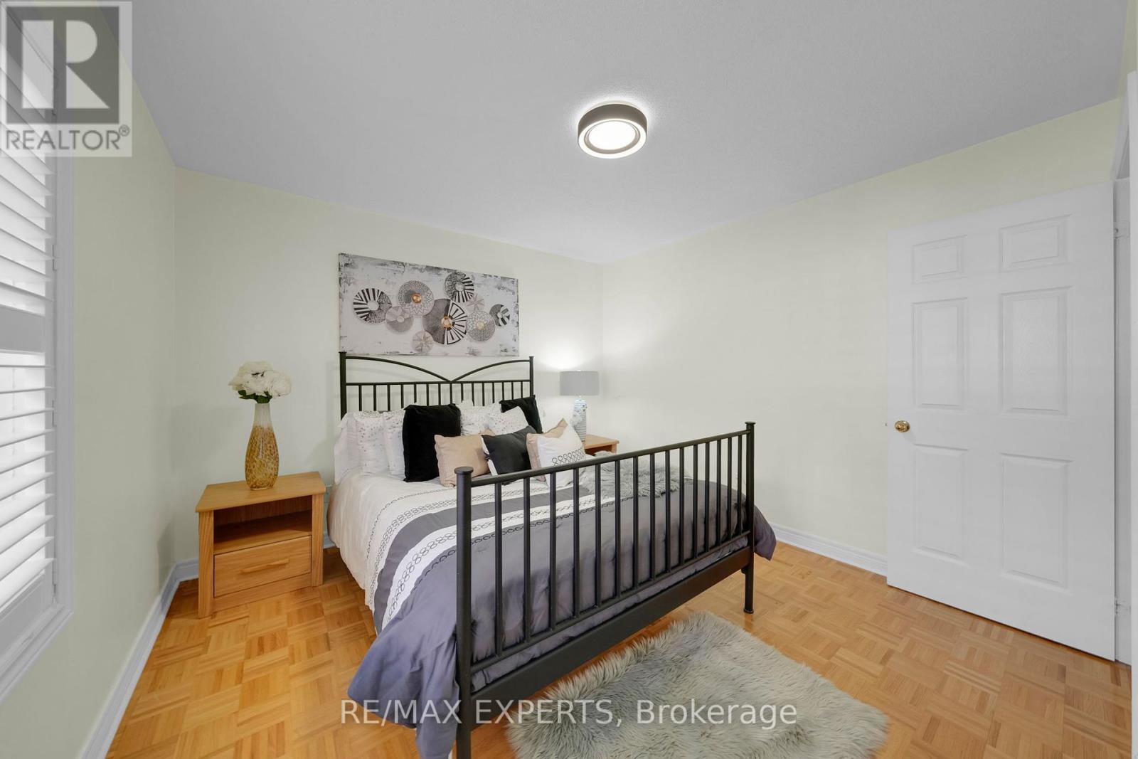 119 Vellore Avenue, Vaughan (Vellore Village), Ontario  L4H 2W4 - Photo 40 - N12456111