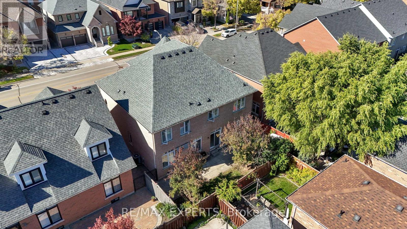 119 Vellore Avenue, Vaughan (Vellore Village), Ontario  L4H 2W4 - Photo 49 - N12456111