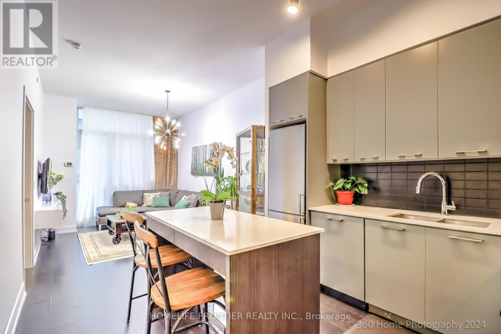 344 - 9471 YONGE STREET, Richmond Hill, Ontario