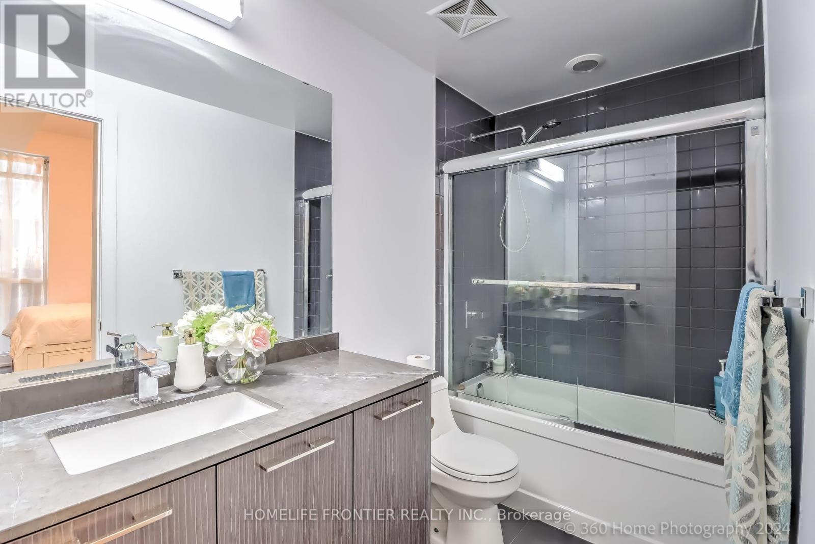 344 - 9471 Yonge Street, Richmond Hill, Ontario  L4C 1V4 - Photo 7 - N12456157