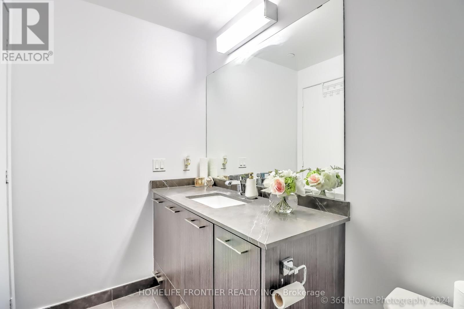 344 - 9471 Yonge Street, Richmond Hill, Ontario  L4C 1V4 - Photo 8 - N12456157