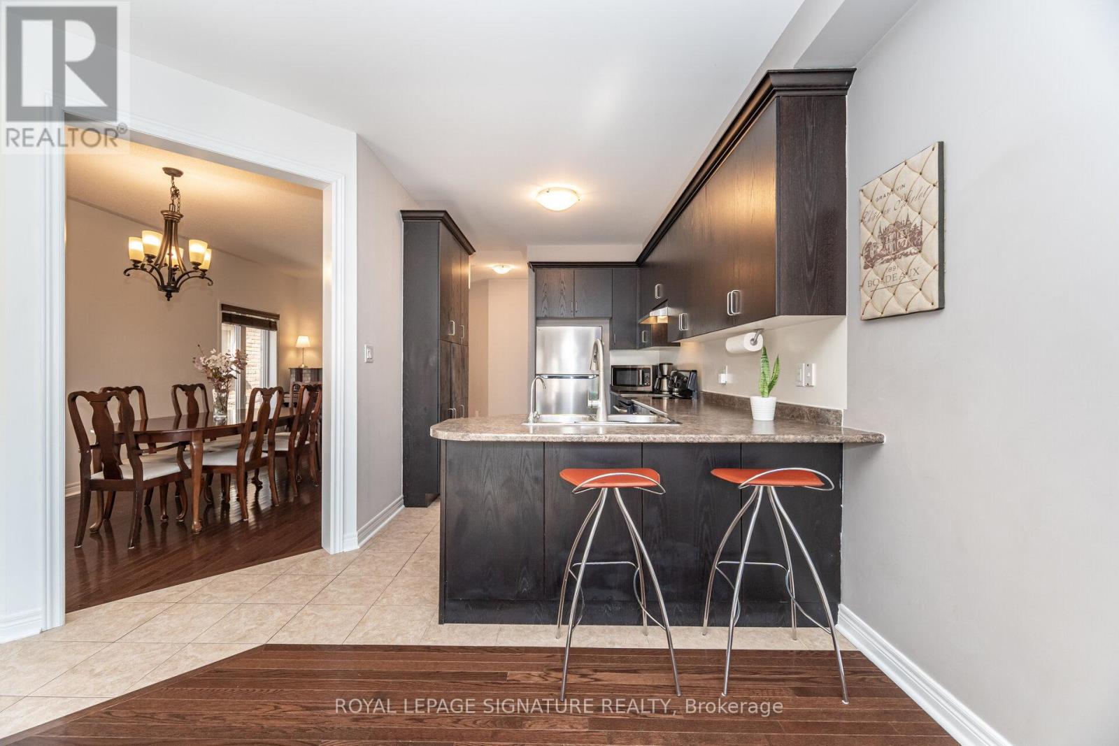 81 Paperbark Avenue, Vaughan, Ontario  L6A 0Y2 - Photo 11 - N12456175
