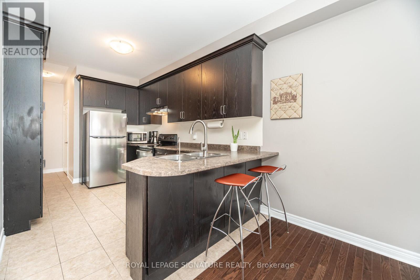 81 Paperbark Avenue, Vaughan, Ontario  L6A 0Y2 - Photo 12 - N12456175