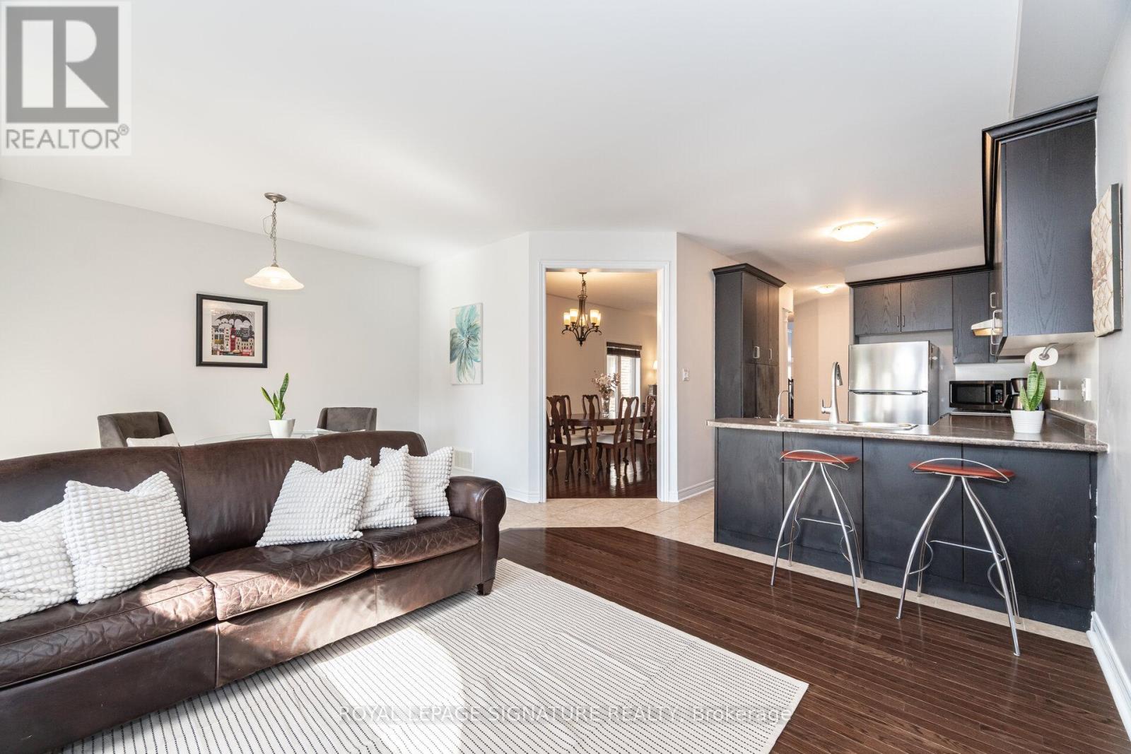81 Paperbark Avenue, Vaughan, Ontario  L6A 0Y2 - Photo 19 - N12456175