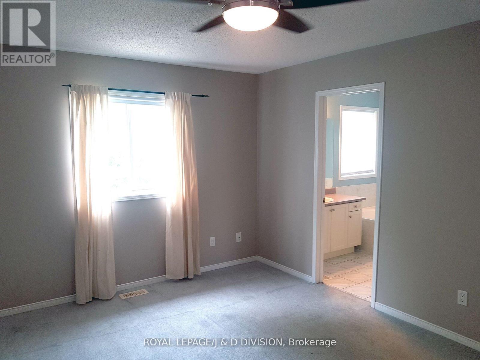 554 Heddle Crescent, Newmarket, Ontario  L3X 2K7 - Photo 21 - N12456183