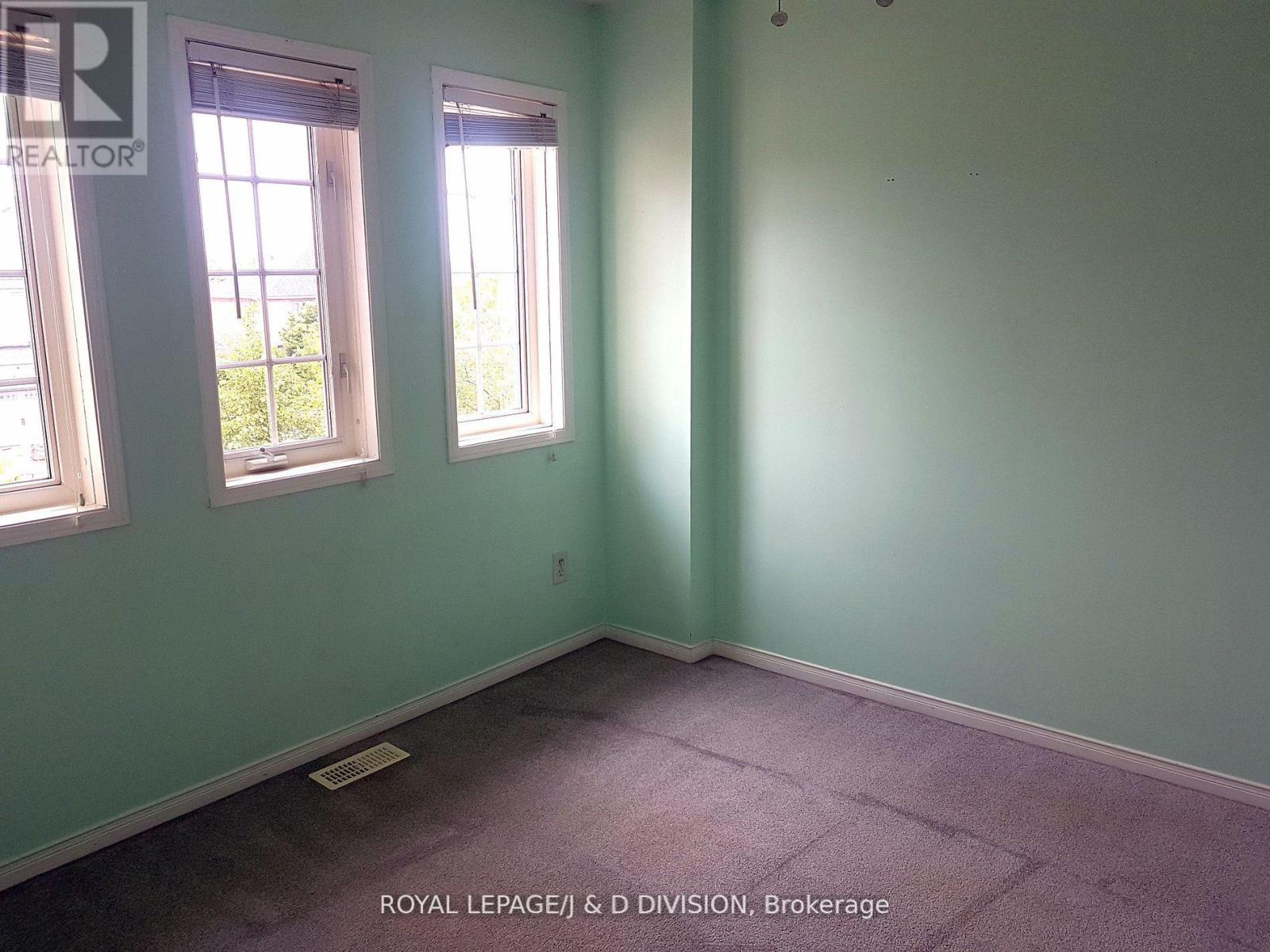554 Heddle Crescent, Newmarket, Ontario  L3X 2K7 - Photo 25 - N12456183