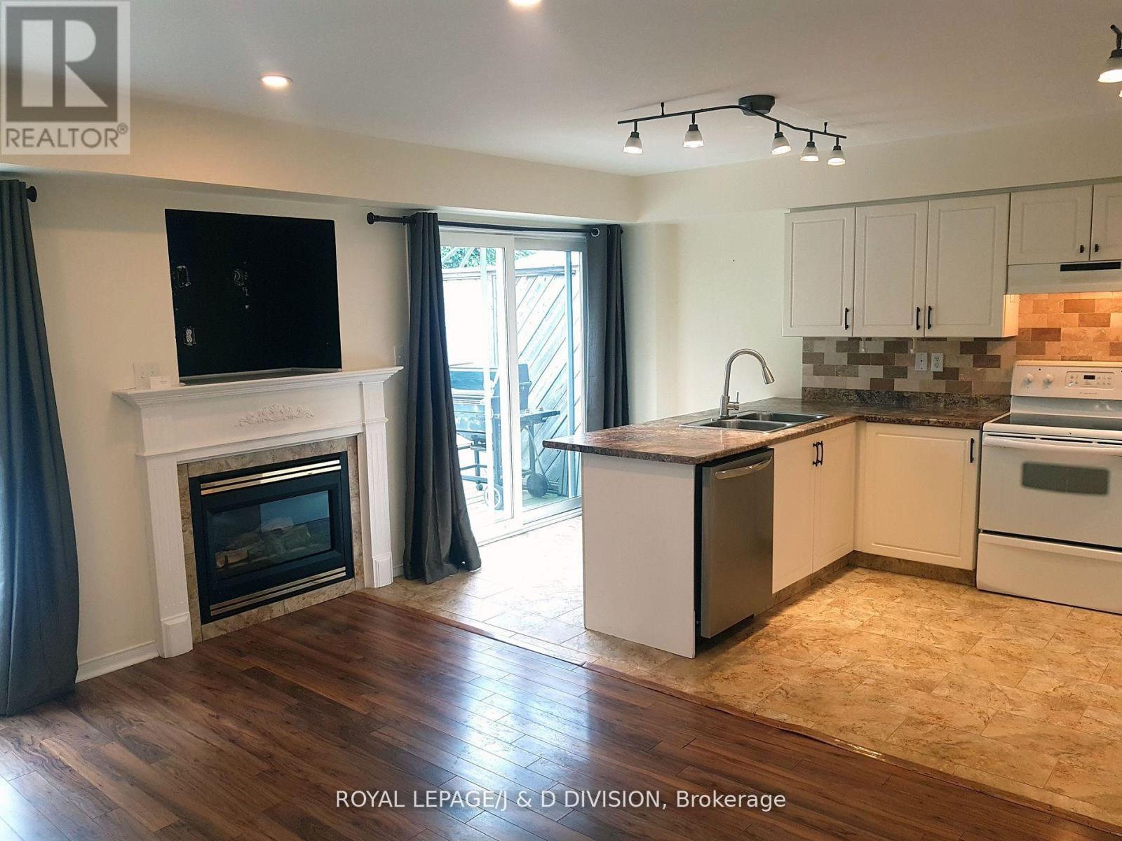 554 Heddle Crescent, Newmarket, Ontario  L3X 2K7 - Photo 9 - N12456183