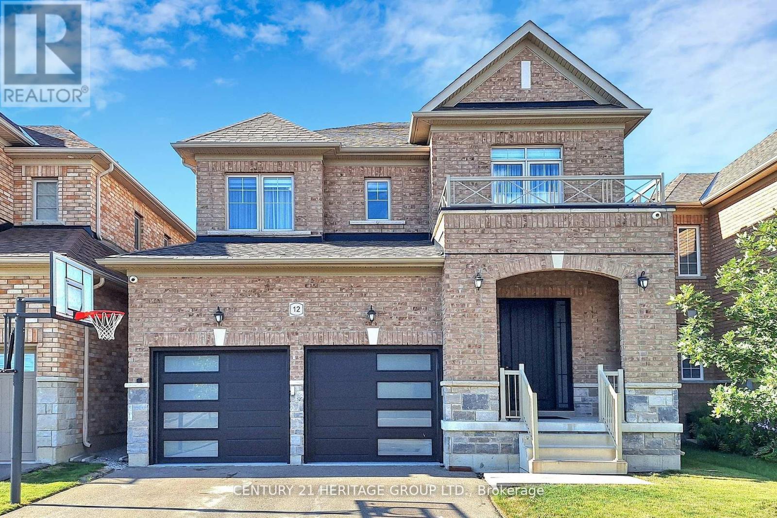 12 TUPLING STREET, Bradford West Gwillimbury, Ontario