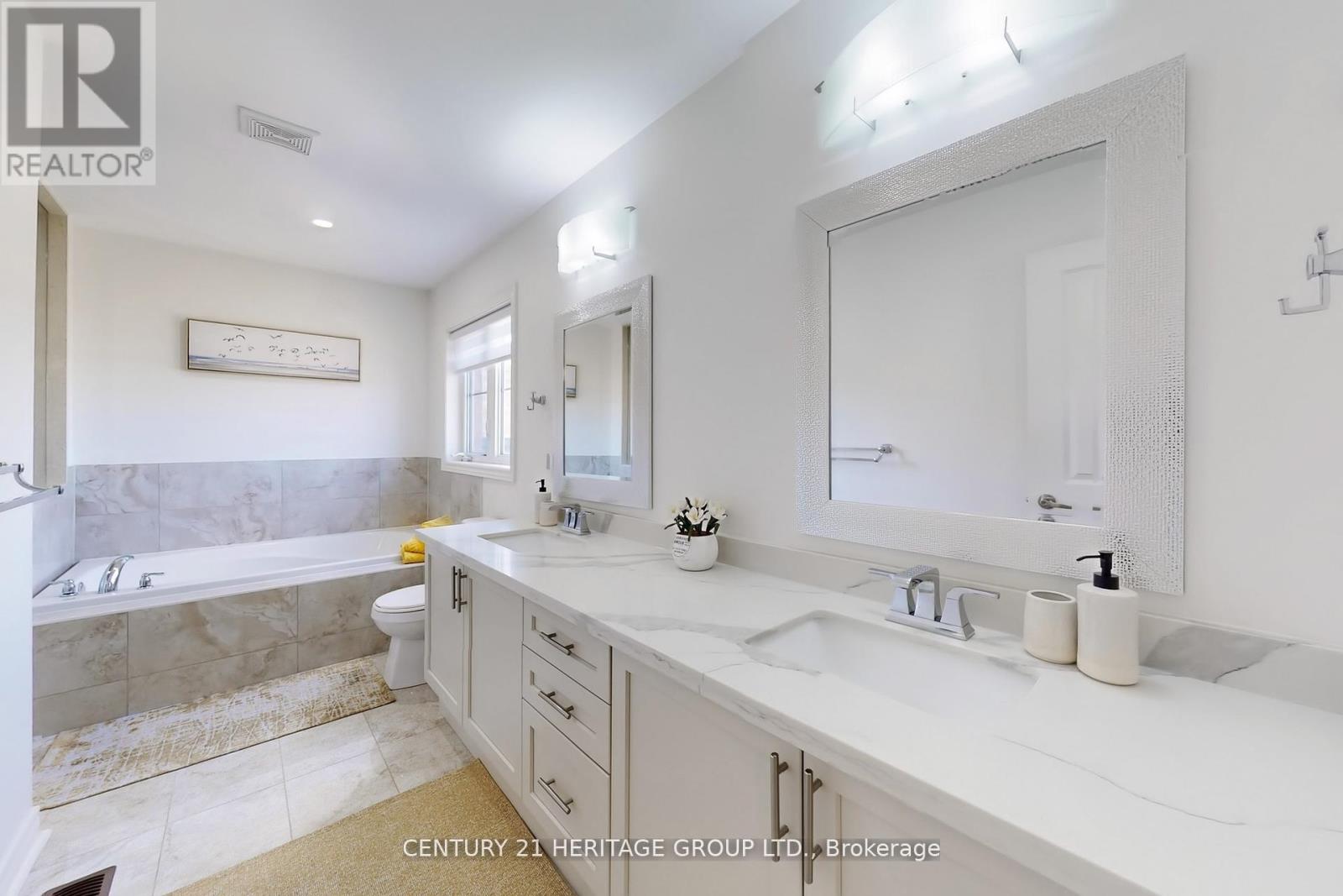 12 Tupling Street, Bradford West Gwillimbury (Bradford), Ontario  L3Z 0W8 - Photo 19 - N12456203