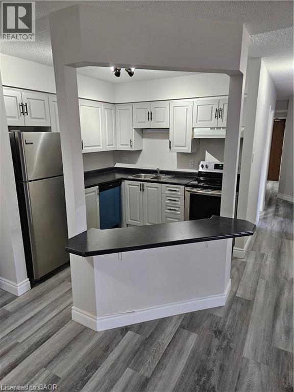 3085 Kingsway Drive Unit# 3, Kitchener, Ontario  N2C 2P1 - Photo 4 - 40778160