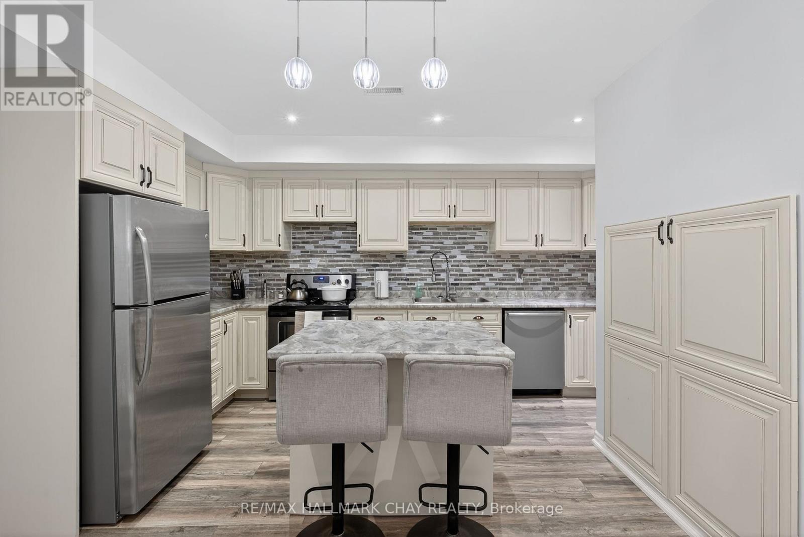 Lower - 265 Superior Street, Clearview, Ontario  L0M 1S0 - Photo 5 - S12456125