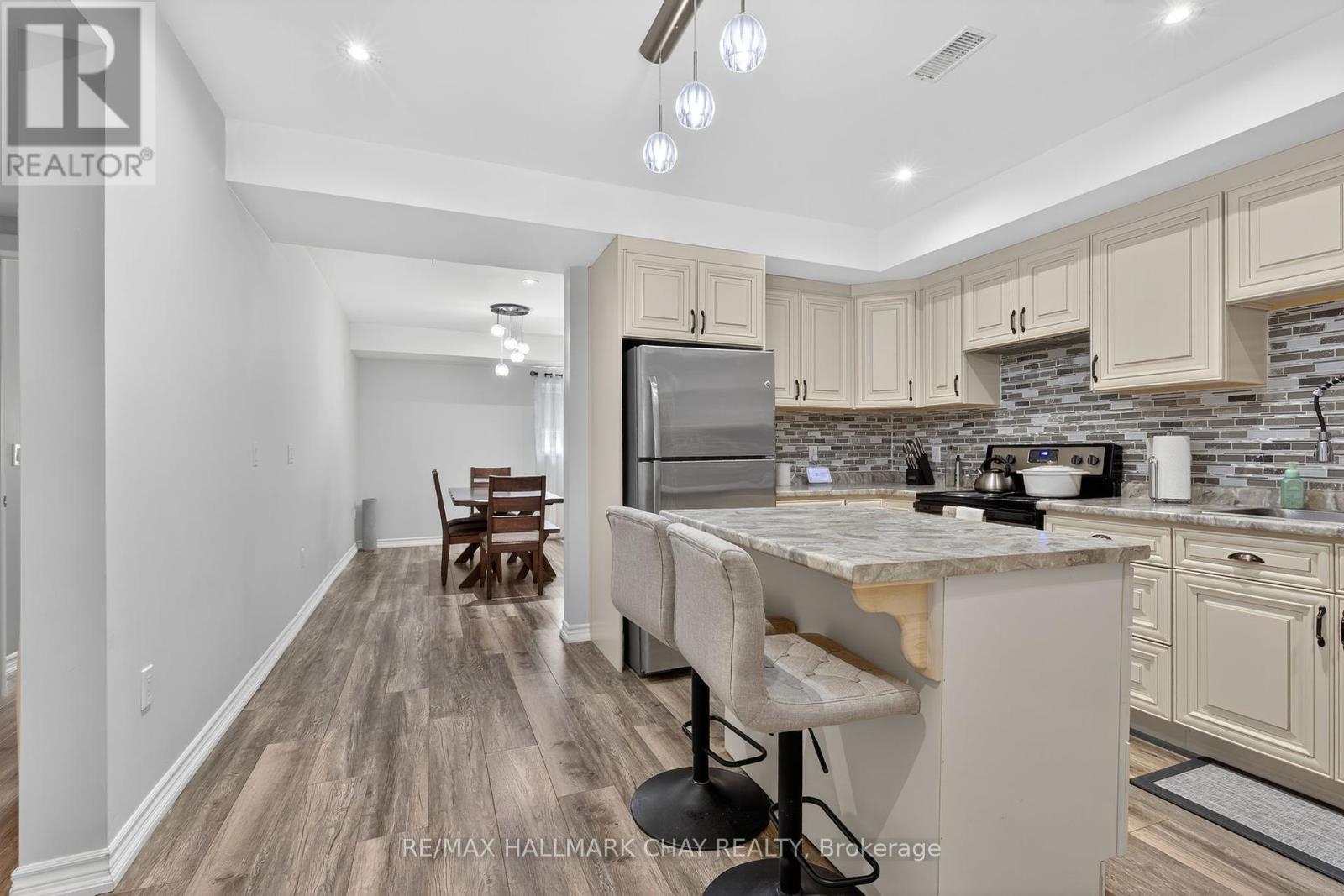 Lower - 265 Superior Street, Clearview, Ontario  L0M 1S0 - Photo 9 - S12456125