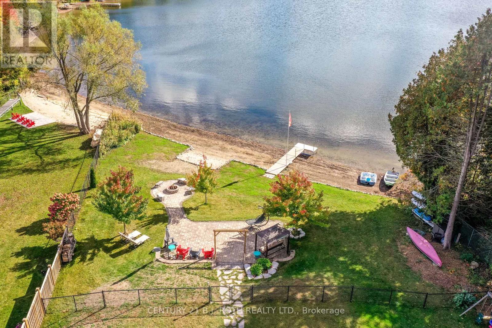 3371 Lake St. George Boulevard, Severn, Ontario  L0K 2B0 - Photo 2 - S12456140