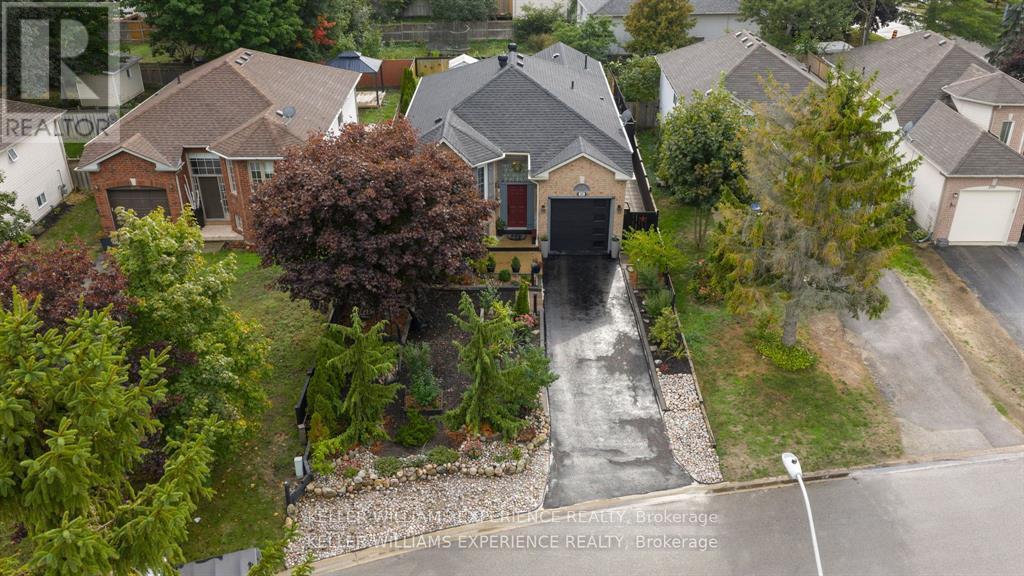 204 Dyer Drive, Wasaga Beach, Ontario  L9Z 1L9 - Photo 23 - S12456188