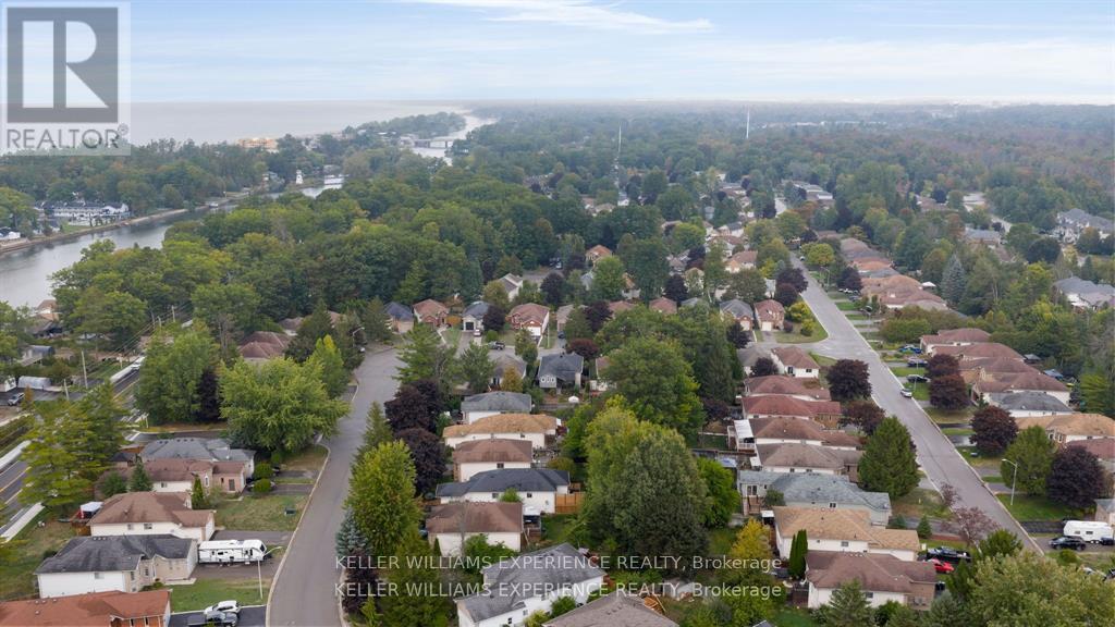 204 Dyer Drive, Wasaga Beach, Ontario  L9Z 1L9 - Photo 26 - S12456188