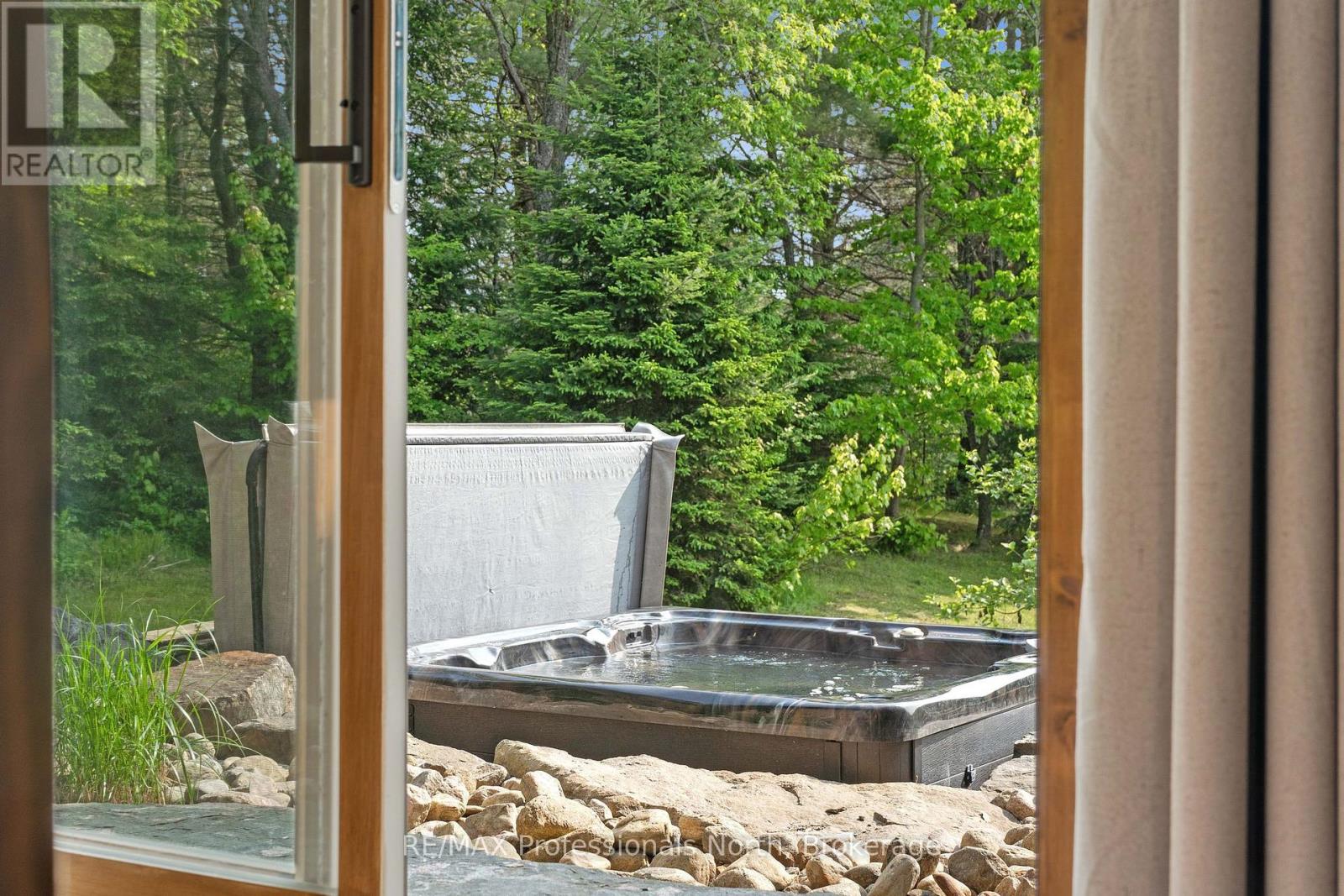 203 Bonnell Road, Bracebridge (Macaulay), Ontario  P1L 0M1 - Photo 34 - X12456216