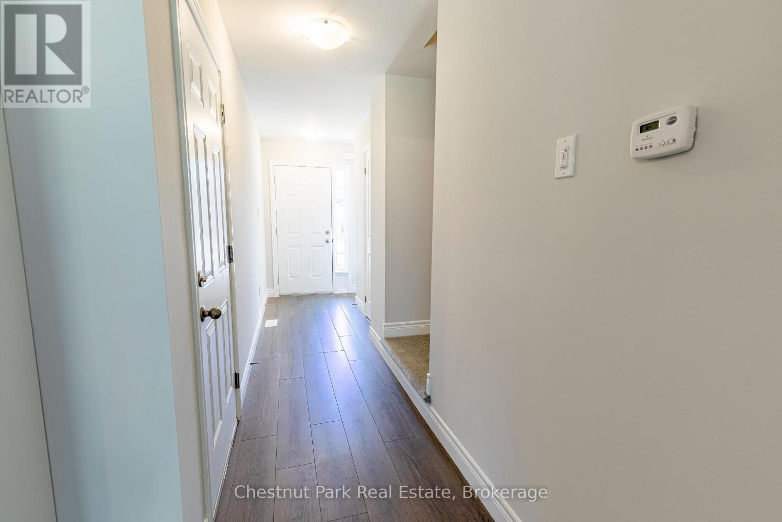 10 Mcconnell Crescent, Bracebridge (Macaulay), Ontario  P1L 0N7 - Photo 11 - X12456281