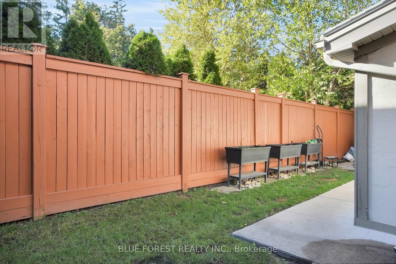 281 Cathcart Street, London South, Ontario  N6C 3N6 - Photo 46 - X12456255