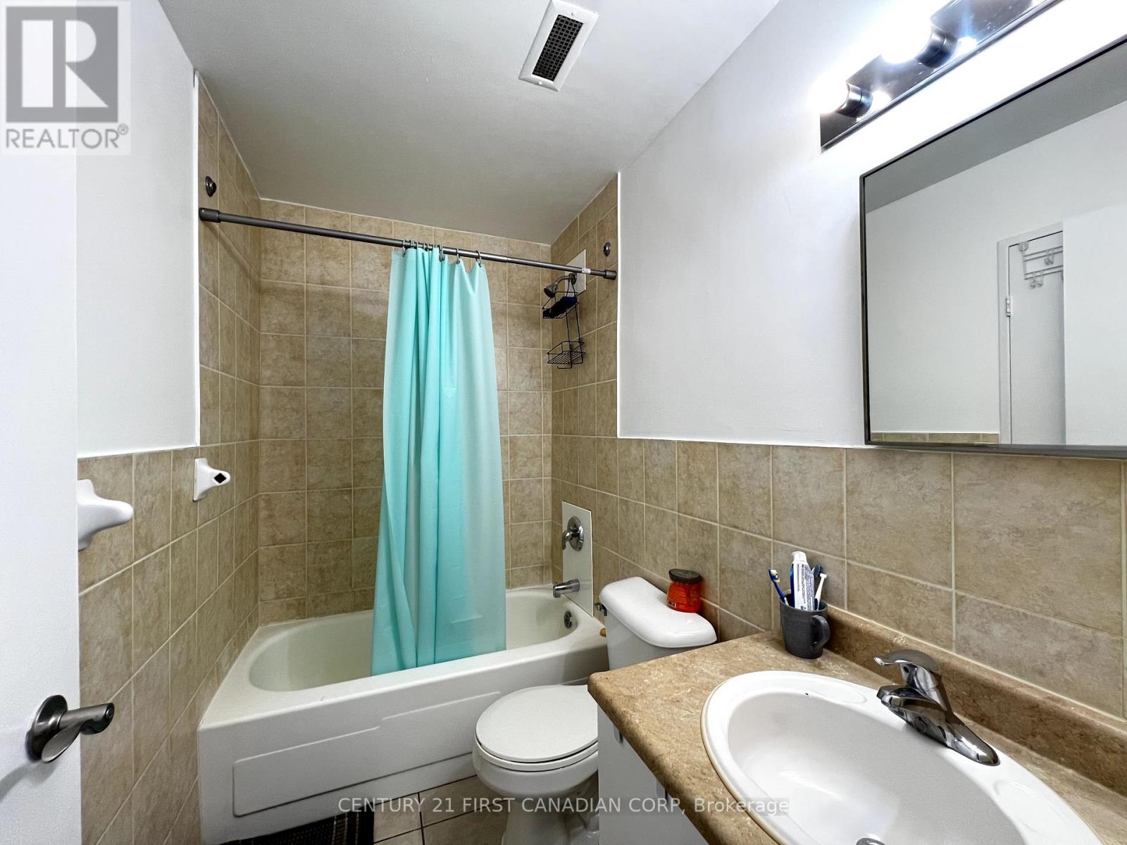612 - 583 Mornington Avenue, London East (East G), Ontario  N5Y 3E9 - Photo 20 - X12456268