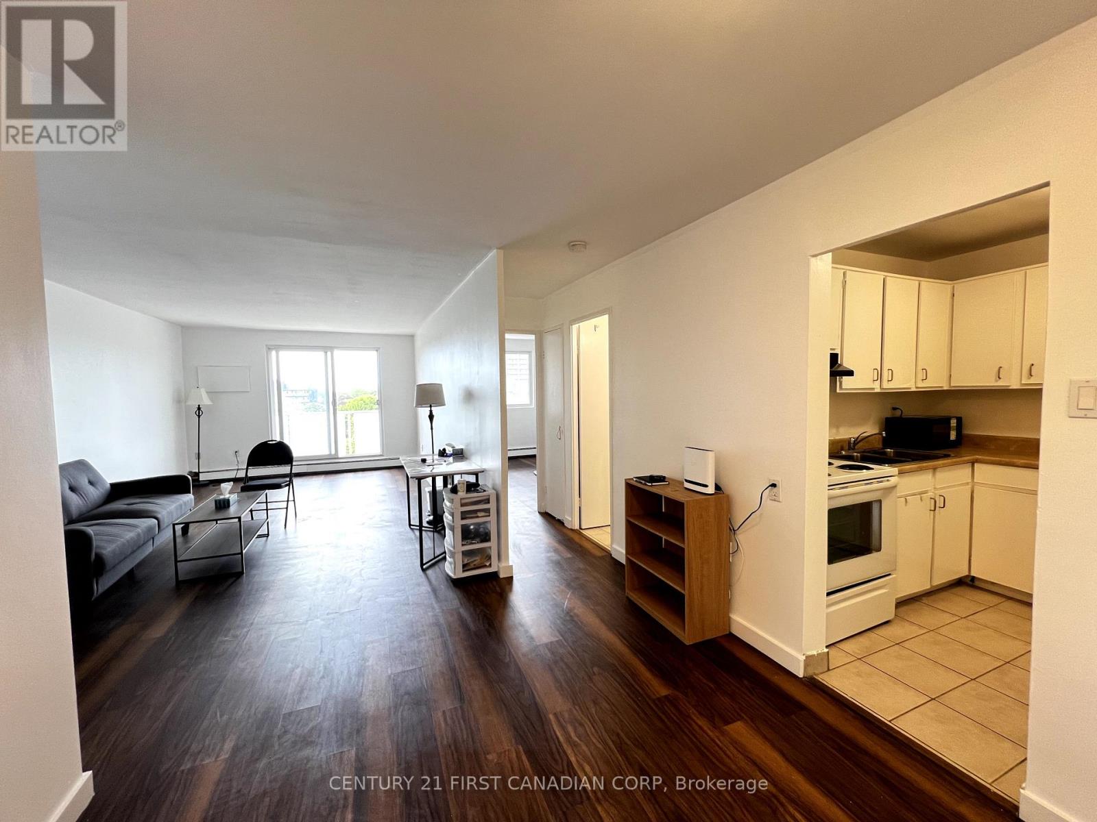 612 - 583 Mornington Avenue, London East (East G), Ontario  N5Y 3E9 - Photo 8 - X12456268