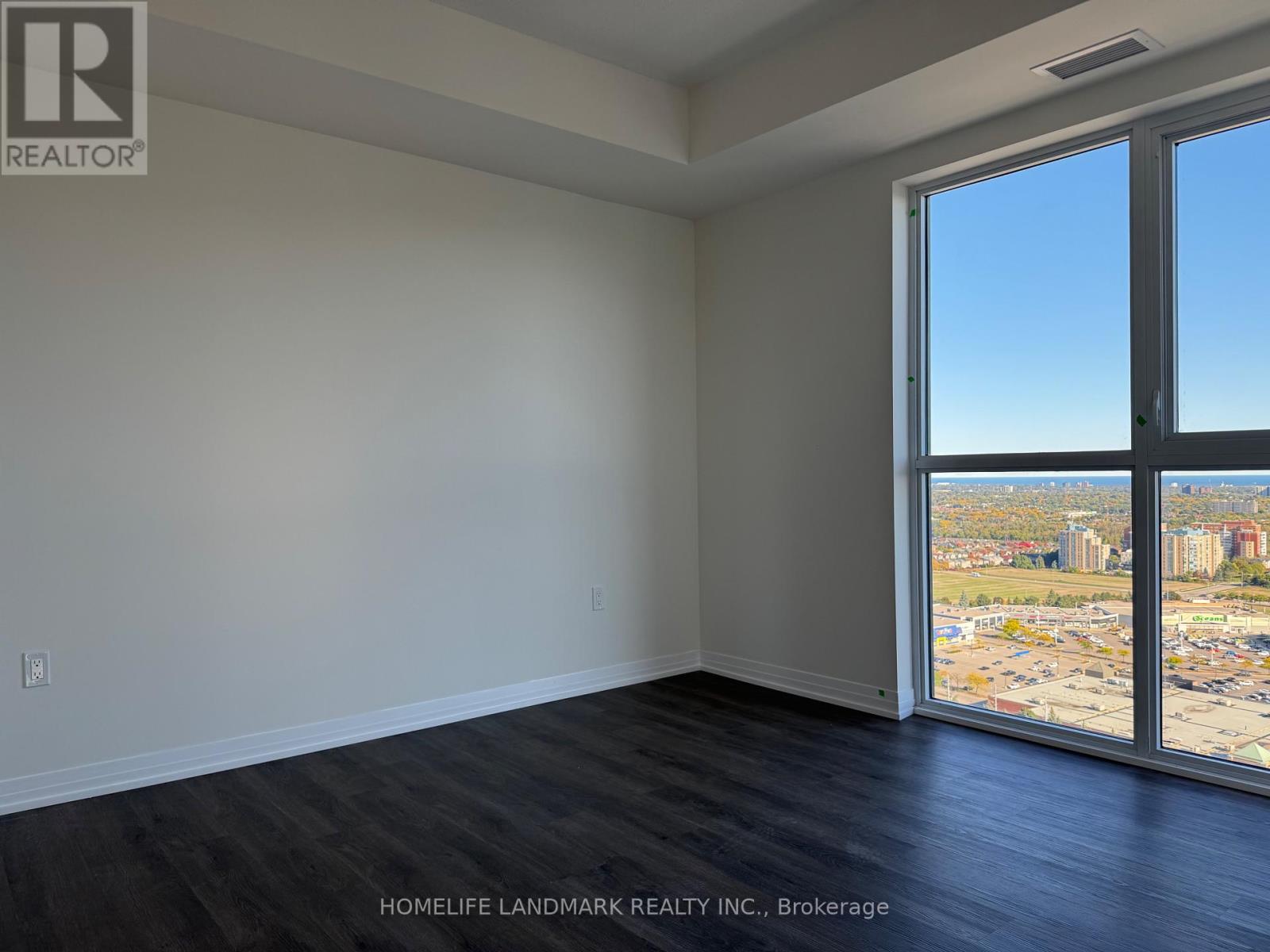 2604 - 15 Watergarden Drive, Mississauga, Ontario  L5R 1B2 - Photo 12 - W12456065