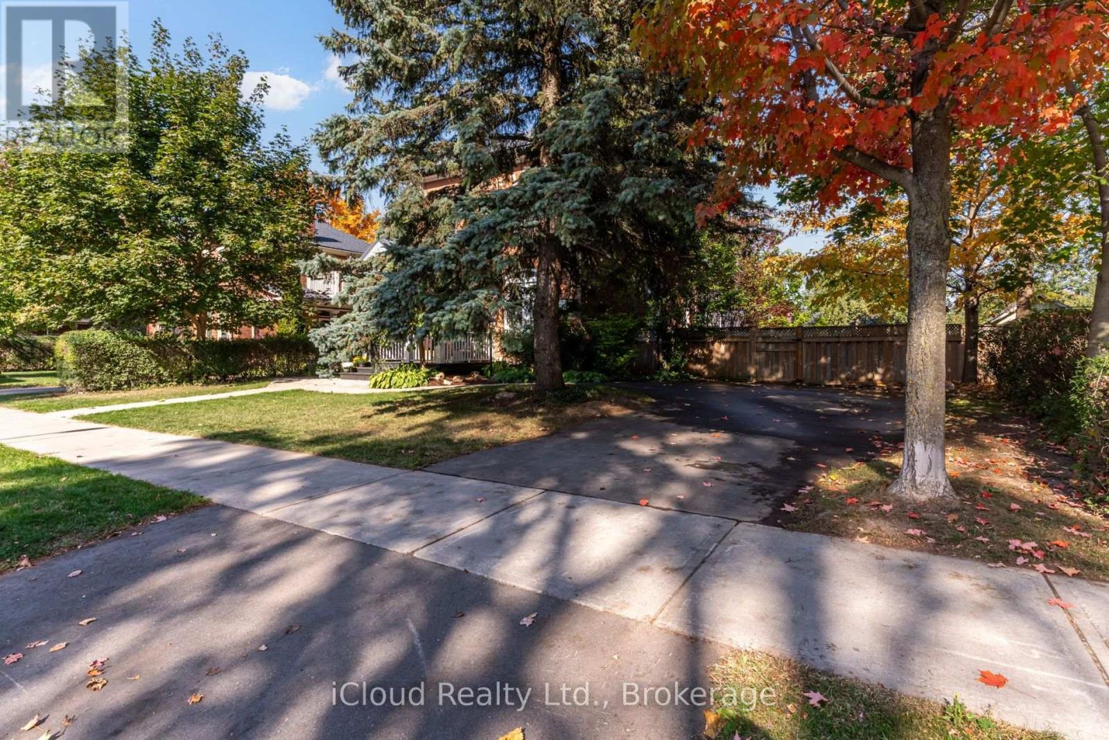 63 Zina Street, Orangeville, Ontario  L9W 1E5 - Photo 2 - W12456090