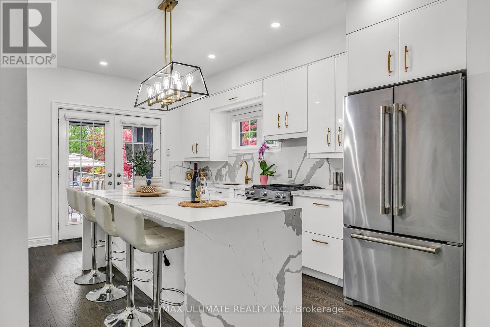 420 Harvie Avenue, Toronto, Ontario  M6E 4L8 - Photo 6 - W12456096