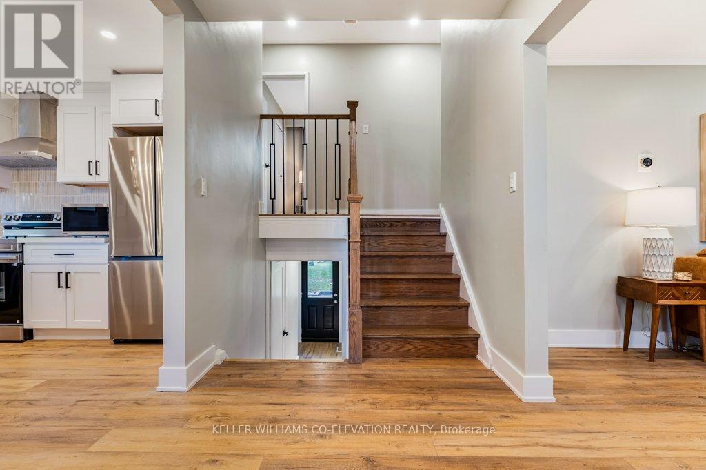 664 Chestnut Place, Burlington, Ontario  L7N 3E8 - Photo 18 - W12456106