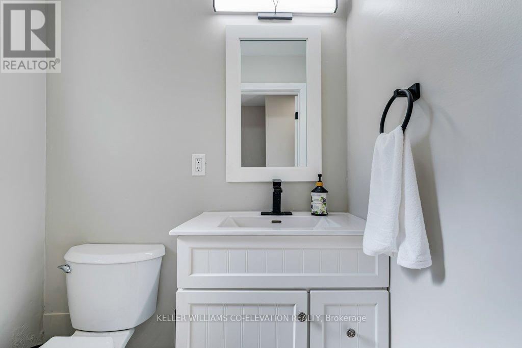 664 Chestnut Place, Burlington, Ontario  L7N 3E8 - Photo 29 - W12456106
