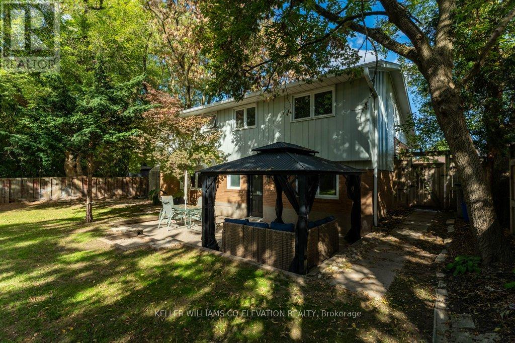 664 Chestnut Place, Burlington, Ontario  L7N 3E8 - Photo 35 - W12456106
