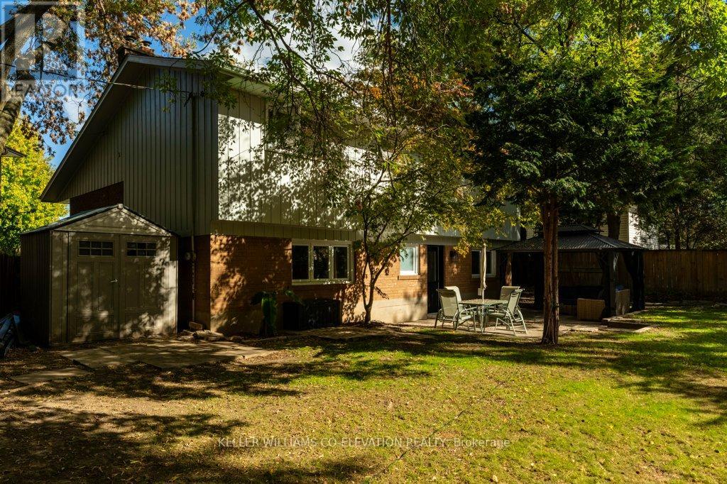 664 Chestnut Place, Burlington, Ontario  L7N 3E8 - Photo 37 - W12456106