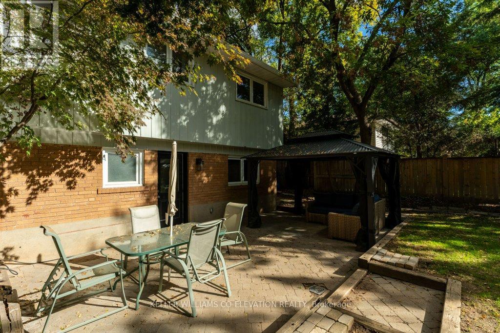 664 Chestnut Place, Burlington, Ontario  L7N 3E8 - Photo 38 - W12456106
